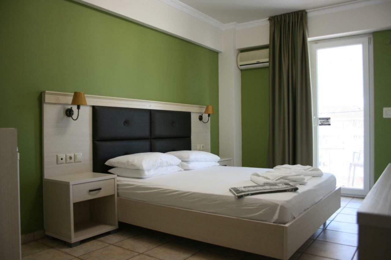 Rea Hotel Paralía Eksteriør billede