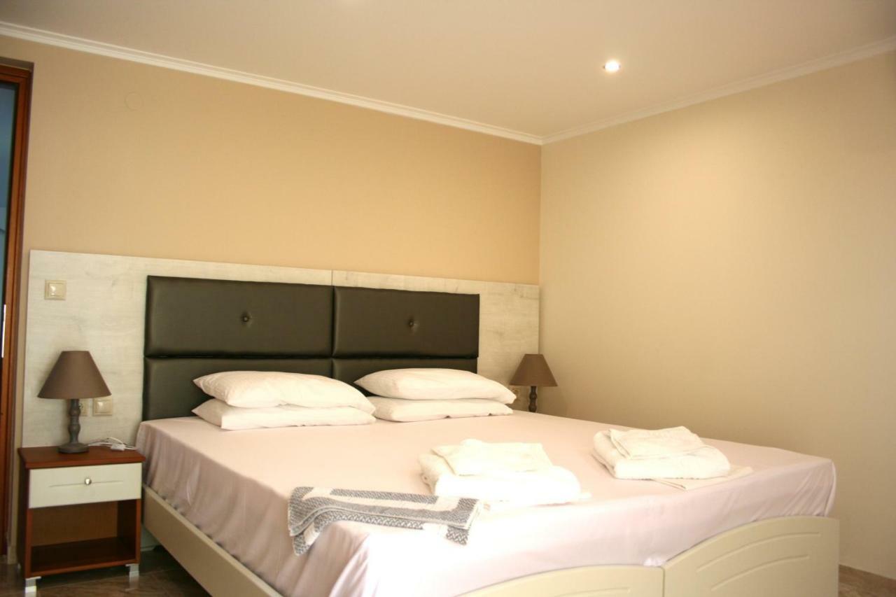 Rea Hotel Paralía Eksteriør billede